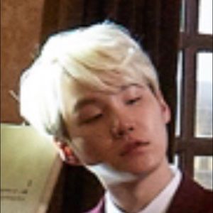 Meet your Posher, Leena